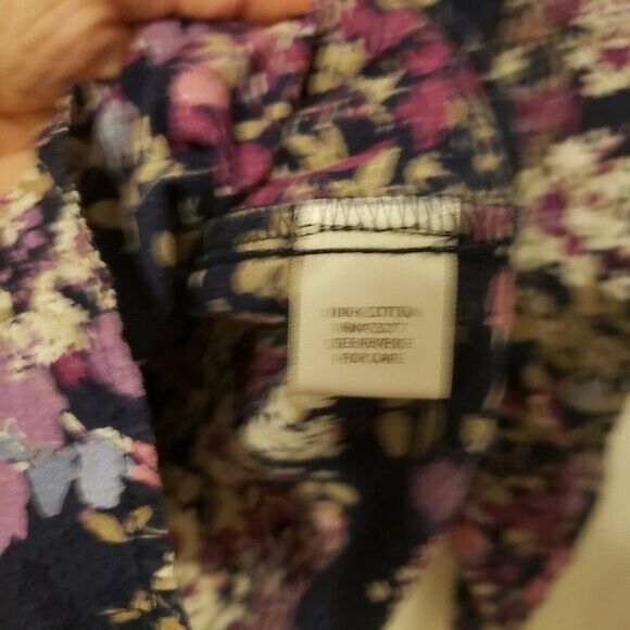 Croft & Barrow Womens Sz SP Multicolor  Floral Long Sleeve ButtonDown Blouse - Picture 3 of 9